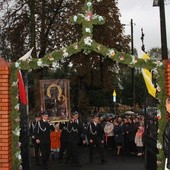 Na powitanie Maryi w Głuchowie przygotowano piękne dekoracje