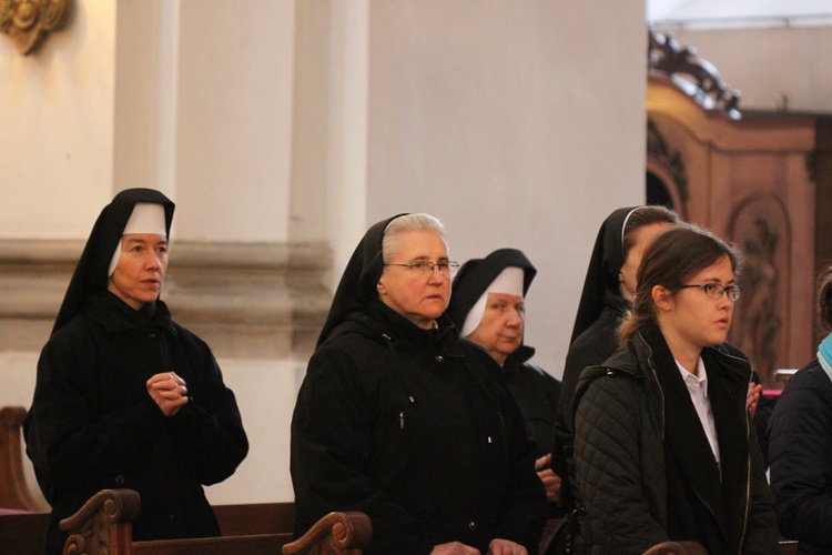 Uroczystości jadwiżańskie 2016 - pielgrzymka kapłanów, seminarzystów, osób konsekrowanych