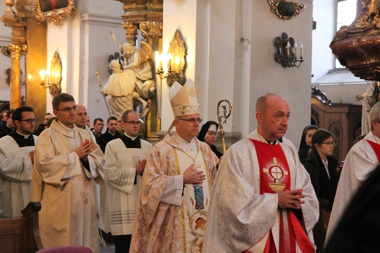 Uroczystości jadwiżańskie 2016 - pielgrzymka kapłanów, seminarzystów, osób konsekrowanych