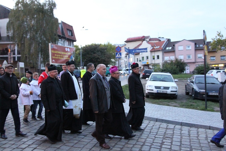 Uroczystości jadwiżańskie 2016 - pielgrzymka Trzebniczan do grobu św. Jadwigi 