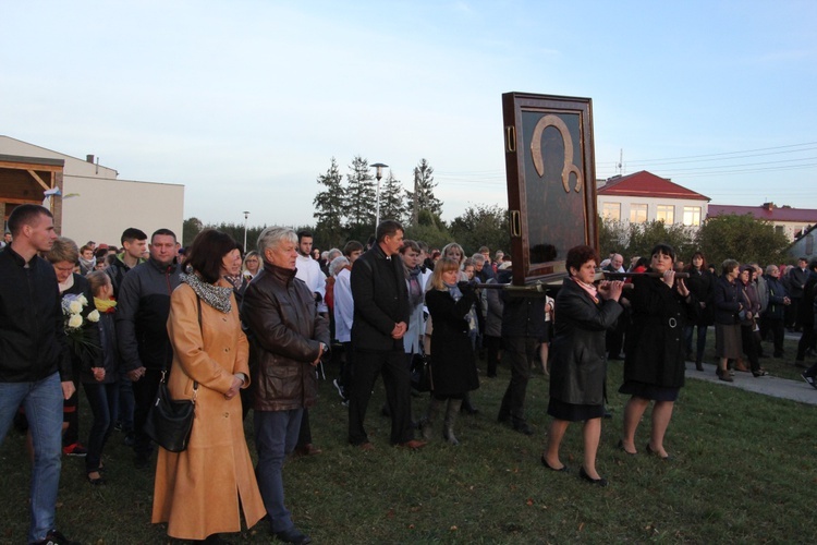 Powitanie ikony MB Częstochowskiej w Boguszycach