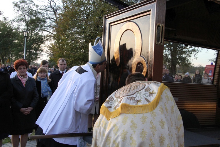 Powitanie ikony MB Częstochowskiej w Boguszycach