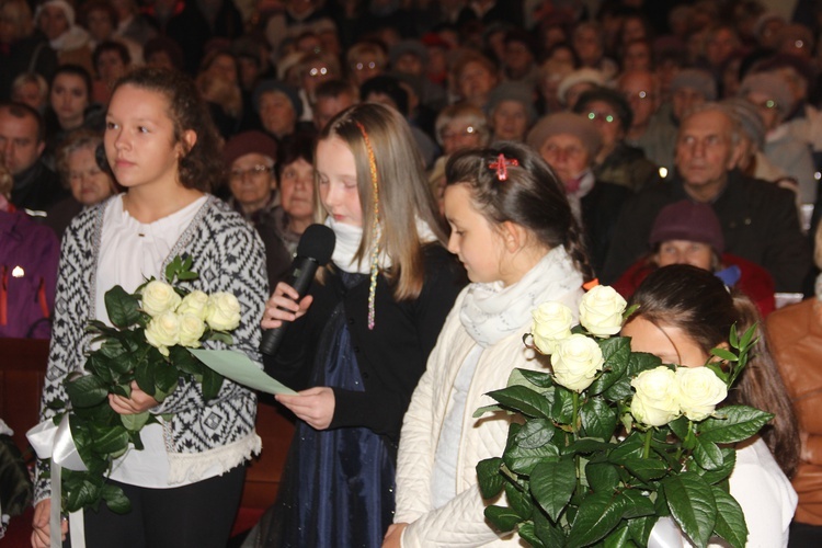 Powitanie ikony MB Częstochowskiej w parafii św. Jakuba w Skierniewicach