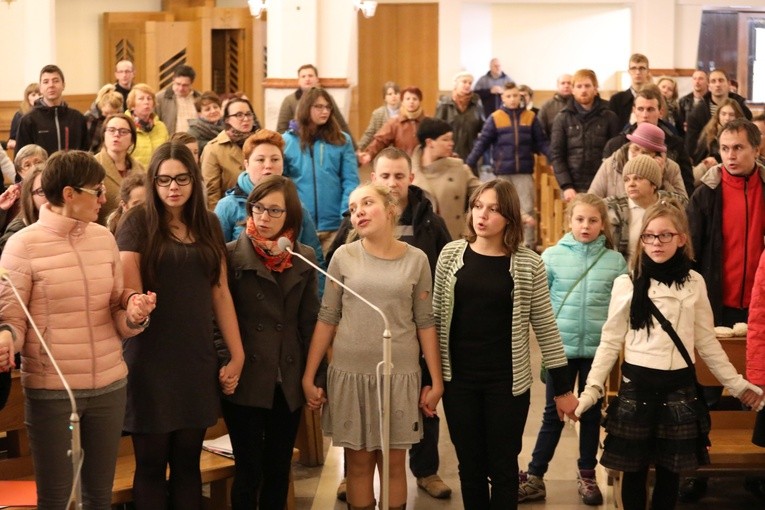 Schola zaśpiewała w Andrychowie wszystkie hymny Światowych Dni Młodzieży