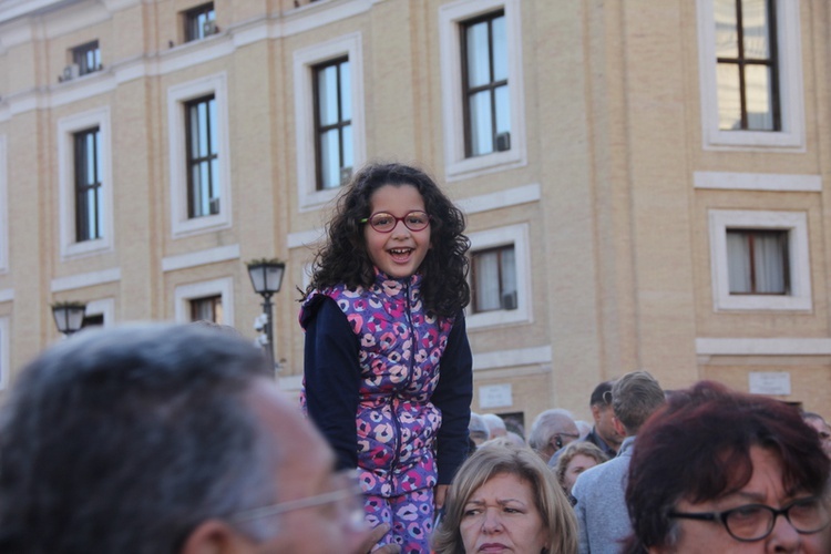 Spotkanie z papieżem na Placu św. Piotra