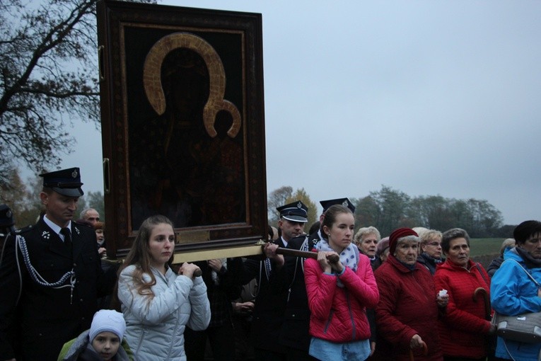 Powitanie ikony MB Częstochowskiej w Słupi