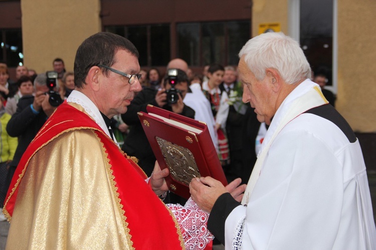 Powitanie ikony MB Częstochowskiej w Janisławicach