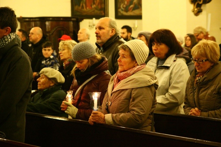 Procesja z relikwiami w Gliwicach