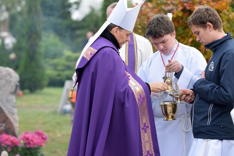 Uroczystość Wszystkich Świętych z biskupem Adamen