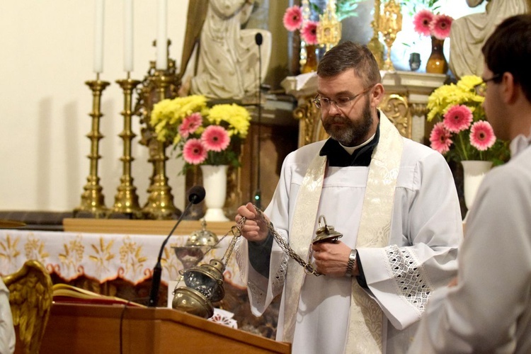 Liturgią Godzin rozpoczęto obchody uroczystości Wszystkich Świętych