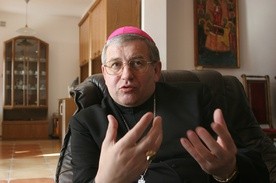 Bp Mazur: Nie mam żadnych sygnałów o nieprawidłowościach