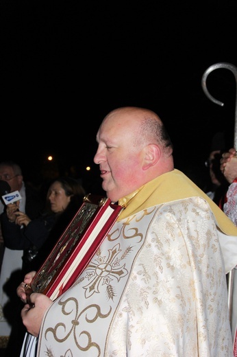 Powitanie ikony MB Częstochowskiej w parafii św. Stanisława w Skierniewicach