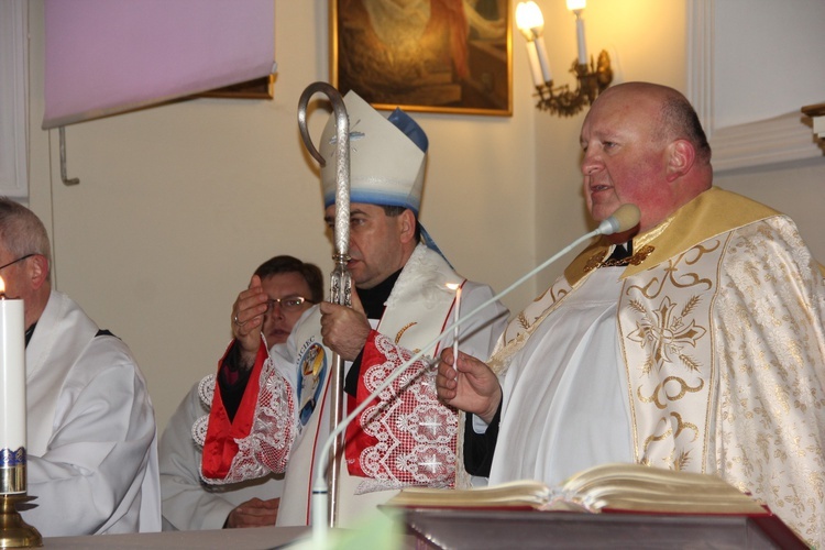 Powitanie ikony MB Częstochowskiej w parafii św. Stanisława w Skierniewicach