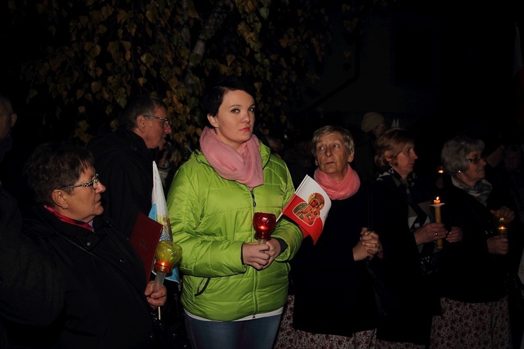 Powitanie ikony MB Częstochowskiej w parafii Miłosierdzia Bożego w Skierniewicach