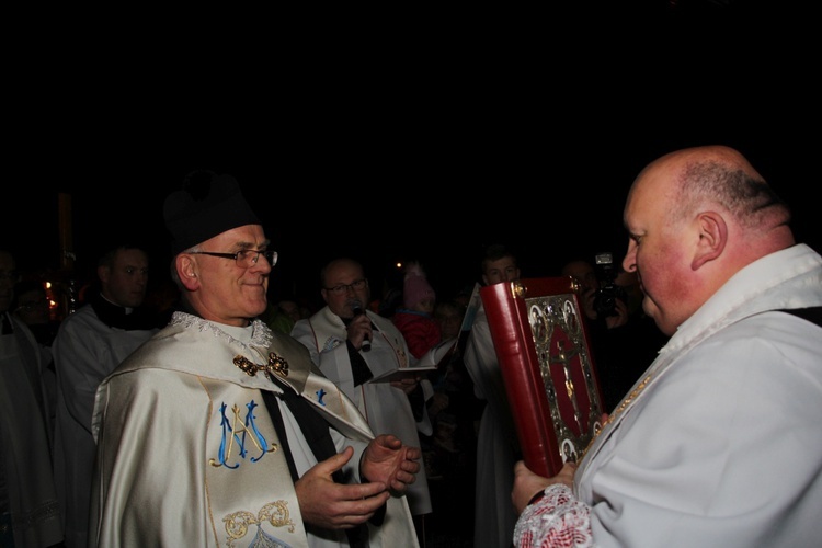 Powitanie ikony MB Częstochowskiej w parafii Miłosierdzia Bożego w Skierniewicach