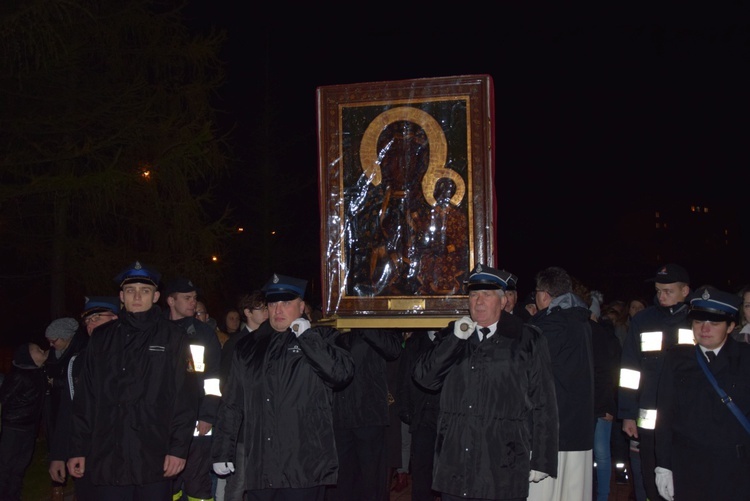 Powitanie ikony MB Częstochowskiej w parafii Najświętszego Serca Pana Jezusa w Skierniewicach