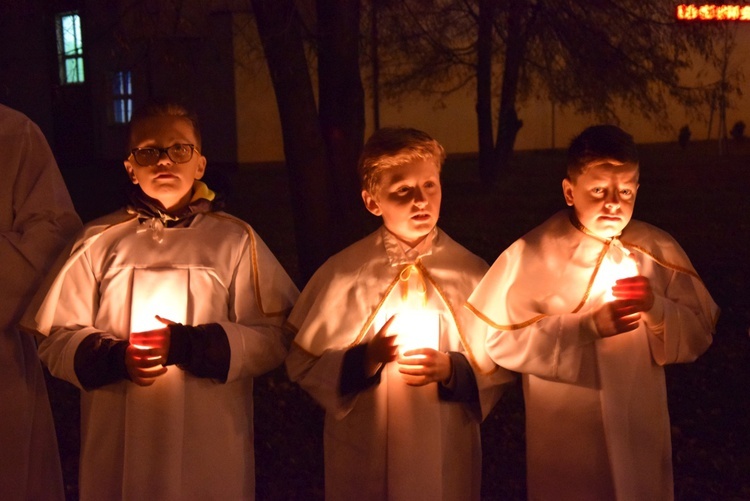 Powitanie ikony MB Częstochowskiej w parafii Najświętszego Serca Pana Jezusa w Skierniewicach