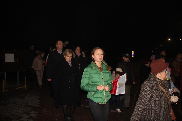 Powitanie ikony MB Częstochowskiej w parafii Niepokalanego Serca NMP w Skierniewicach