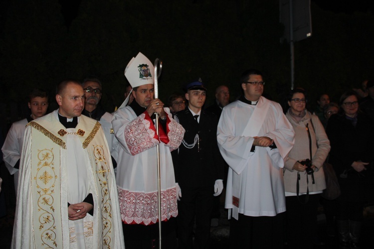 Powitanie ikony MB Częstochowskiej w parafii Niepokalanego Serca NMP w Skierniewicach