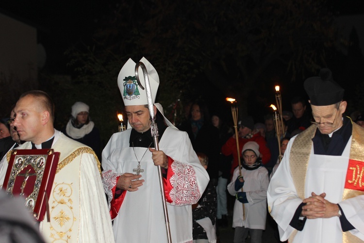 Powitanie ikony MB Częstochowskiej w parafii Niepokalanego Serca NMP w Skierniewicach