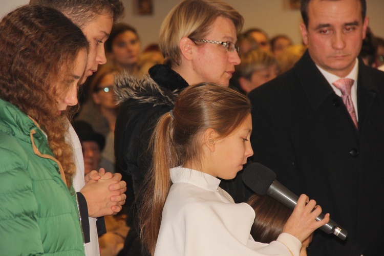 Powitanie ikony MB Częstochowskiej w parafii Niepokalanego Serca NMP w Skierniewicach