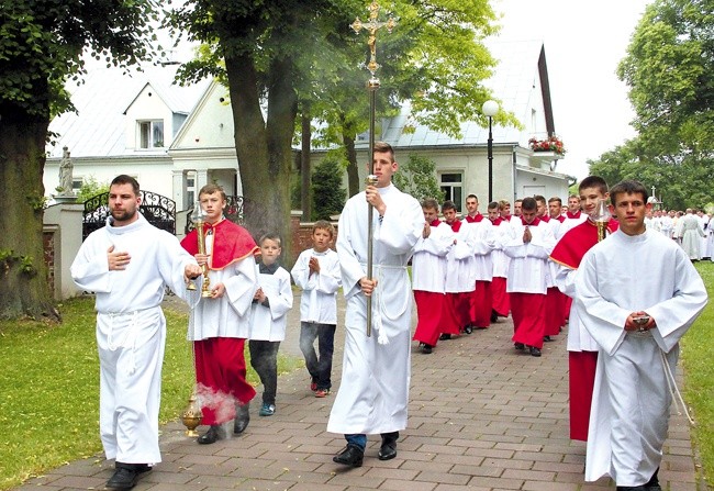 Kurs zakończy się uroczystym błogosławieństwem w Wąwolnicy. 