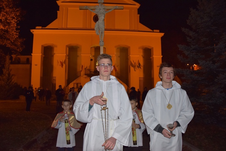 Powitanie ikony MB Częstochowskiej w parafii wojskowej w Skierniewicach