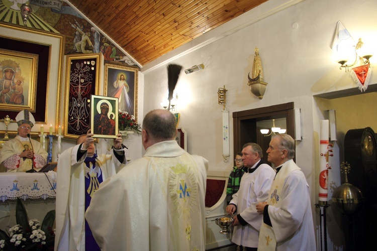 Powitanie ikony MB Częstochowskiej w parafii Grzymkowice-Byki