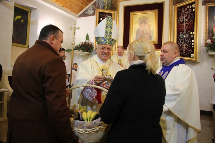 Powitanie ikony MB Częstochowskiej w parafii Grzymkowice-Byki