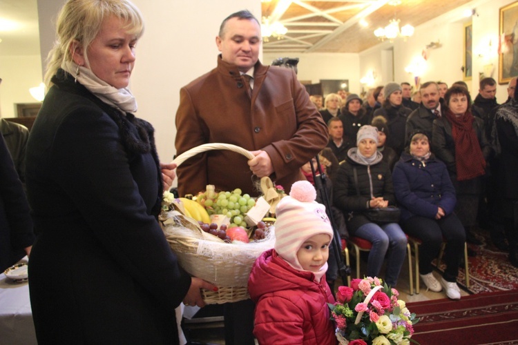 Powitanie ikony MB Częstochowskiej w parafii Grzymkowice-Byki