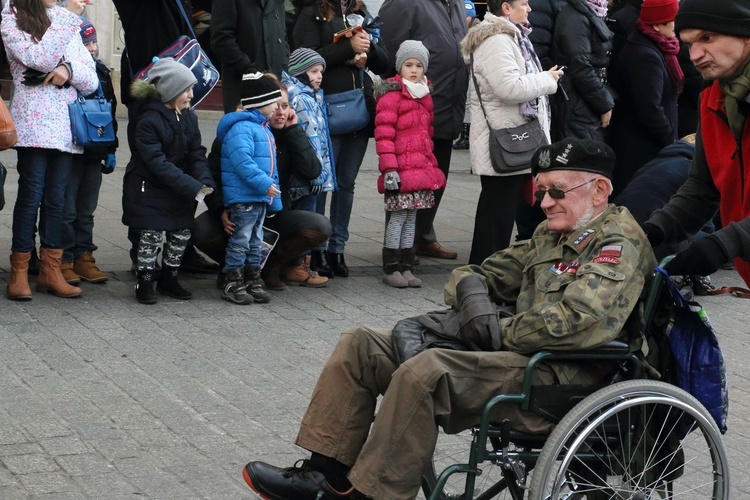 Pochód patriotyczny Kraków 11 listopada 2016