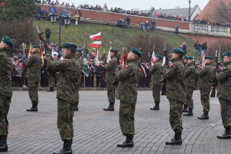 Obchody 98. rocznicy odzyskania przez Polskę niepodległości