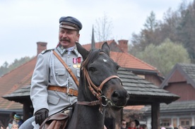 Marszałek w Nowym Sączu, czyli w Miasteczku Galicyjskim. Rekonstrukcja odwiedzin miasta z okazji 11 listopada