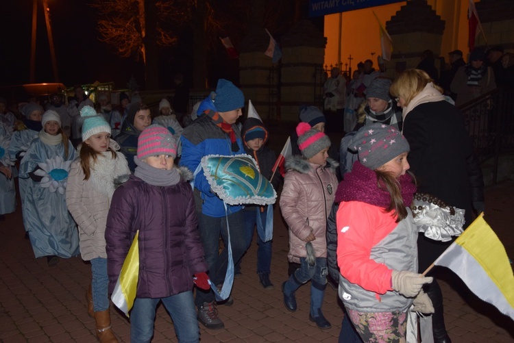 Powitanie ikony MB Częstochowskiej w Regnowie