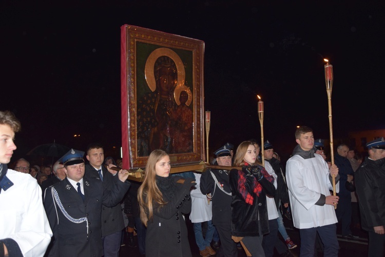 Powitanie ikony MB Częstochowskiej w Białej Rawskiej