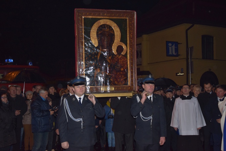 Powitanie ikony MB Częstochowskiej w Białej Rawskiej