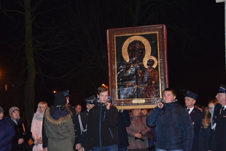 Powitanie ikony MB Częstochowskiej w Wilkowie