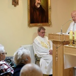 Biskup Ignacy w hospicjum