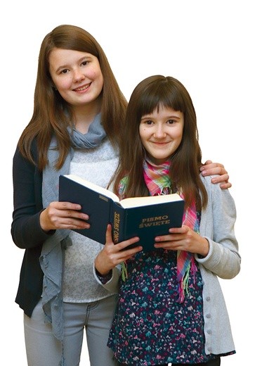 Marta Mikulska (14 lat) Kasia Mikulska (10 lat)