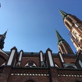 Oszukują parafie "na policjanta"