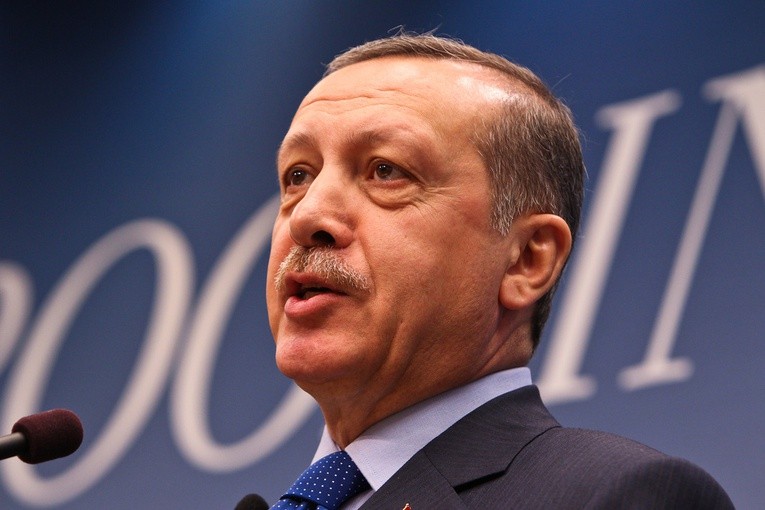 Erdogan oskarża Zachód i Watykan o popieranie IS