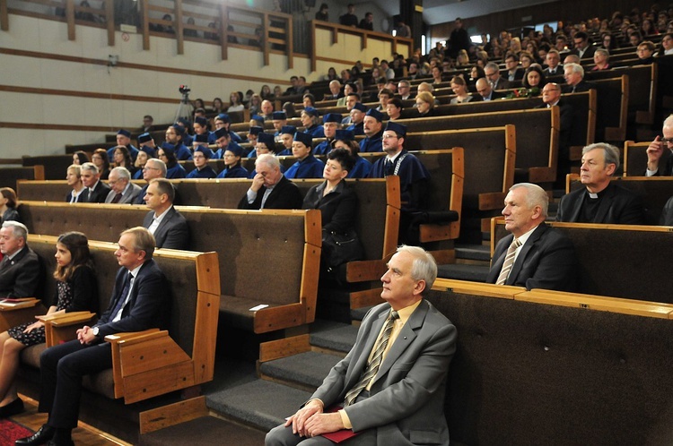 ​Doktorat honoris causa dla wybitnej humanistki