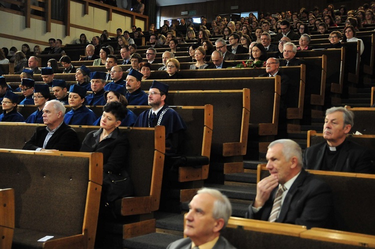 ​Doktorat honoris causa dla wybitnej humanistki