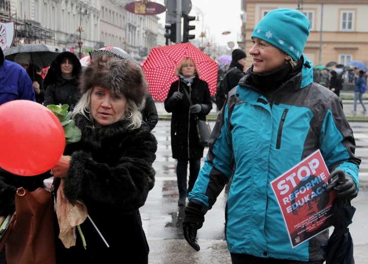 Manifestacja nauczycieli