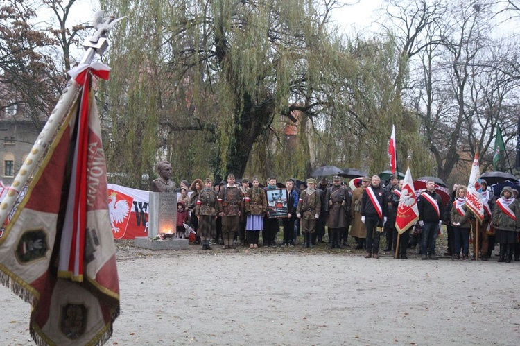 Odłonięcie pomników Żołnierzy Niezłomnych