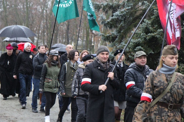 Odłonięcie pomników Żołnierzy Niezłomnych