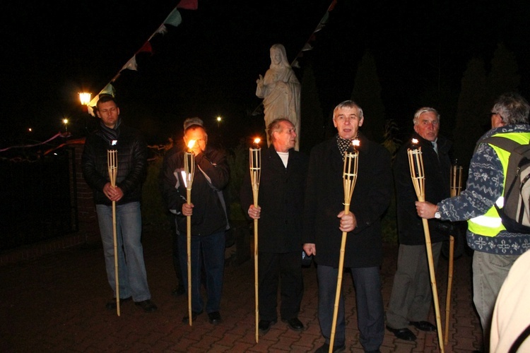 Głuszyca. Procesja ulicami miasta