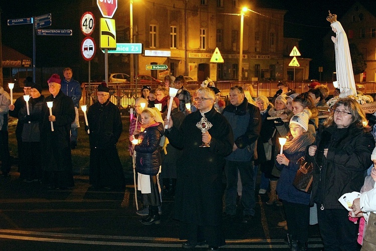 Głuszyca. Procesja ulicami miasta