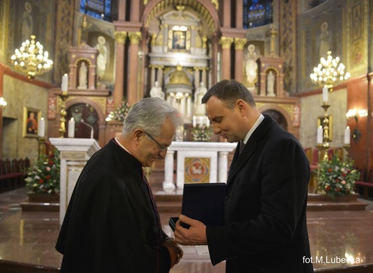 Prezydent modlił się w Piekarach