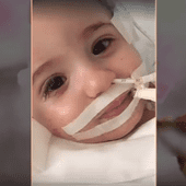 Dziewczynka wybudziła się ze śpiączki, choć lekarze chcieli skazać ją na śmierć